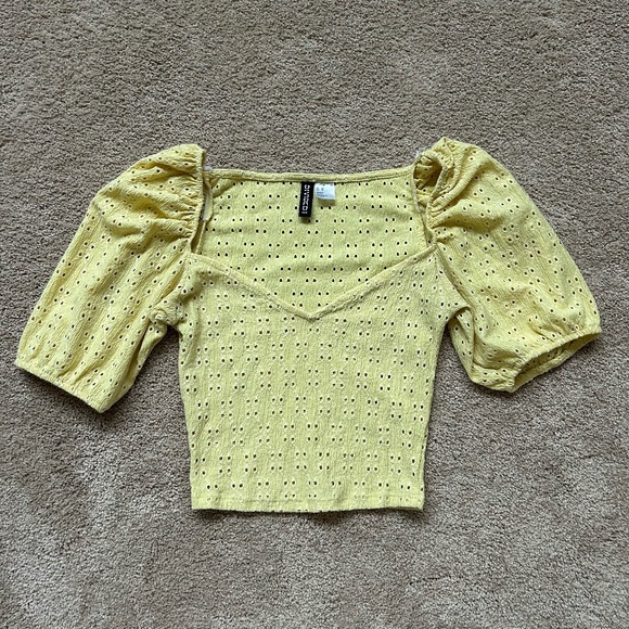 Divided by H&M Yellow Puff  Sleeve Eyelet Crop Top - Picture 3 of 9